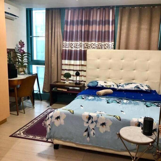 Ferienwohnung 1Br One Uptown Near Uptown Mall Bgc Manila Exterior foto